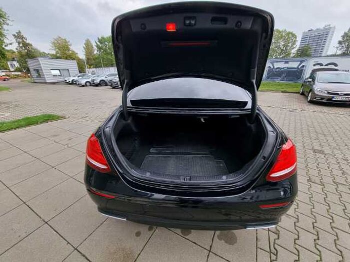 Mercedes-Benz E 220 2l